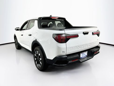 Used 2025 Hyundai Santa Cruz SE AWD/4WD image 7