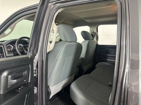Used 2018 RAM 1500 Express w/ Express Value Package AWD/4WD image 20