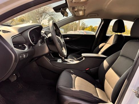 Used 2024 Chevrolet Malibu LT FWD image 8