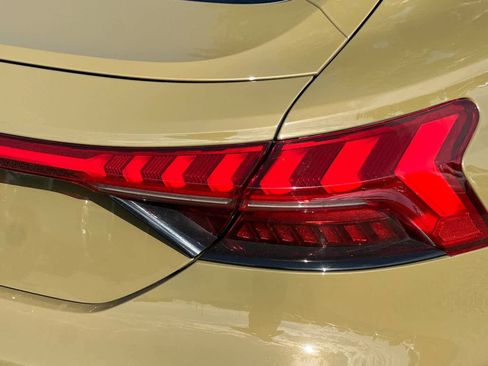 Used 2023 Audi e-tron GT Premium Plus w/ Performance Package image 36