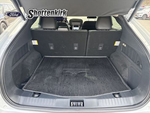 Used 2023 Ford Mustang Mach-E Premium image 18