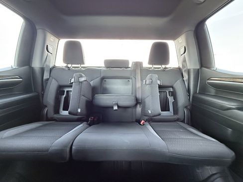 Used 2024 GMC Sierra 1500 Elevation image 28