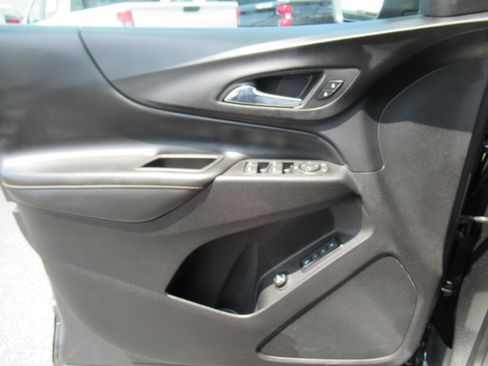 Certified 2018 Chevrolet Equinox Premier FWD image 18