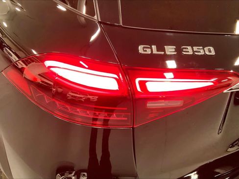 Certified 2025 Mercedes-Benz GLE 350 4MATIC image 28