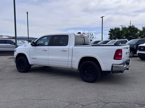 Used 2025 RAM 1500 Laramie AWD/4WD image 39