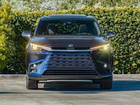 New 2026 Lexus TX 350 FWD image 3