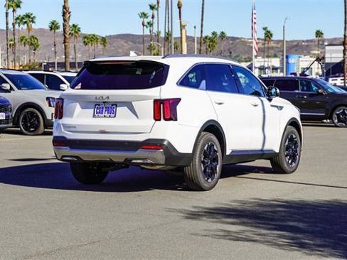 New 2026 Kia Sorento S w/ S Panoramic Sunroof Package image 7