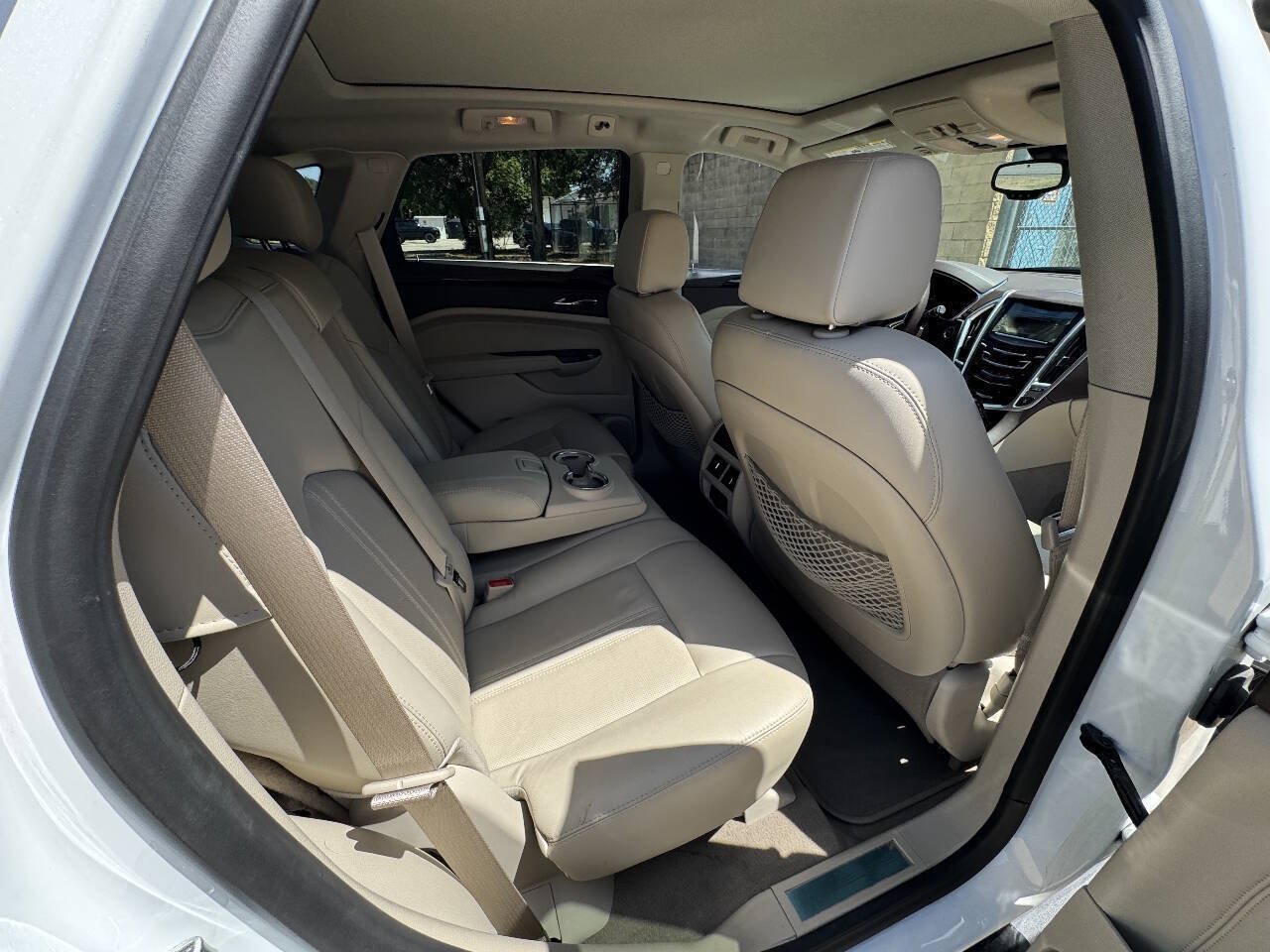 Used 2016 Cadillac SRX Luxury w/ Driver Awareness Package FWD image 27