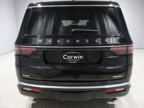 Certified 2024 Jeep Wagoneer Series II image 4