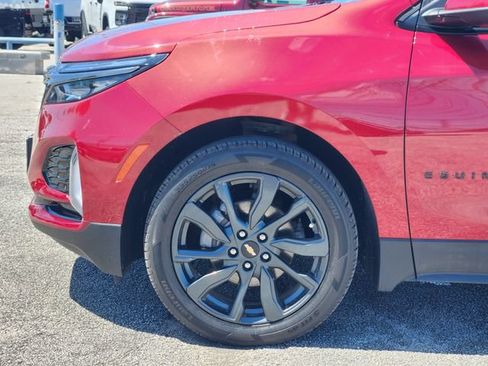 Used 2023 Chevrolet Equinox RS FWD image 8