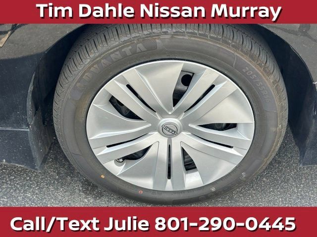 Used 2024 Nissan Leaf S FWD image 14