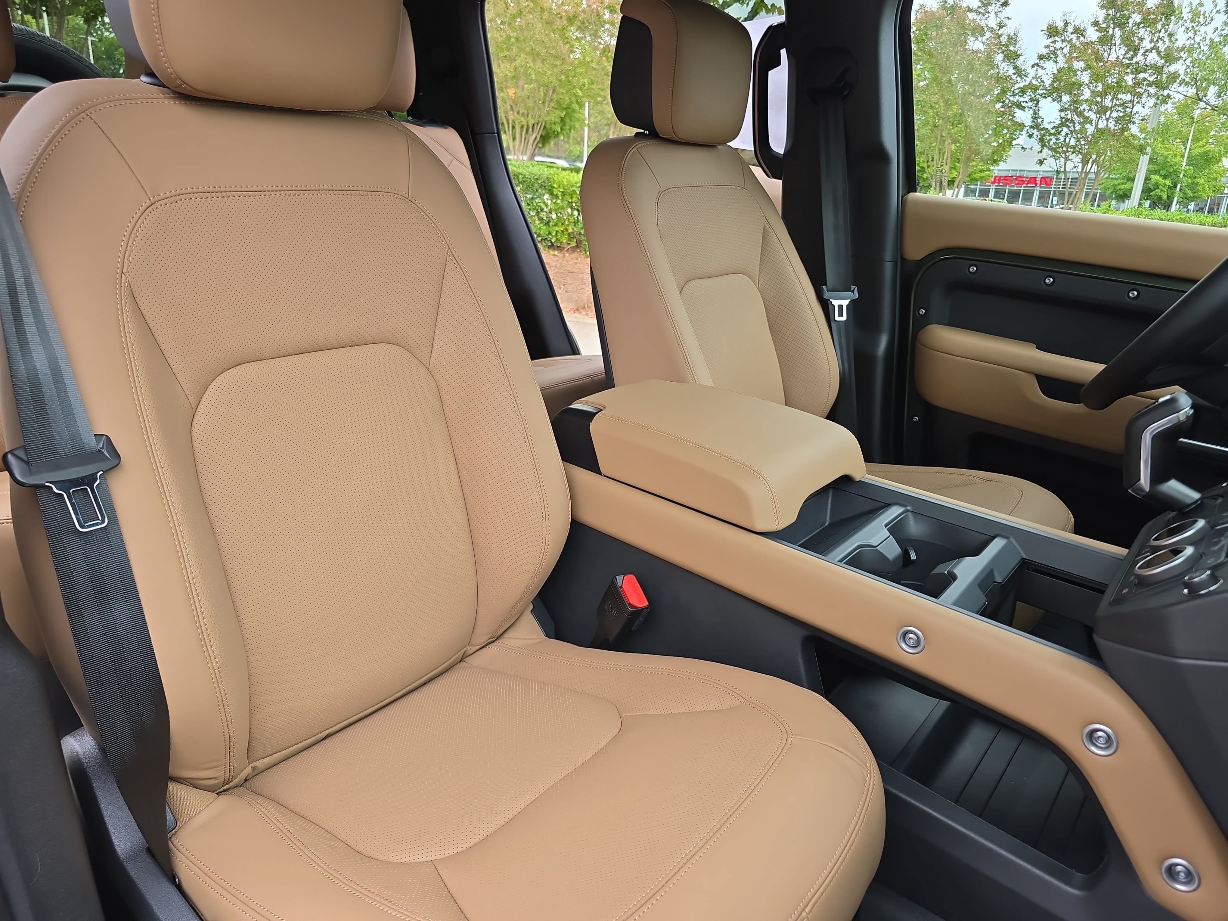 New 2026 Land Rover Defender 110 S AWD/4WD image 10