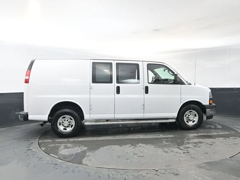 Used 2022 Chevrolet Express 2500 Work Van w/ Driver Convenience Package image 6