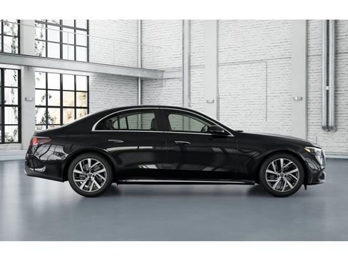 New 2026 Mercedes-Benz E 450 4MATIC Sedan image 16
