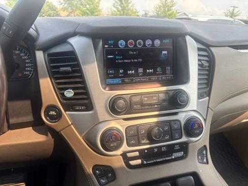 Used 2018 GMC Yukon SLT w/ Open Road Package AWD/4WD image 10