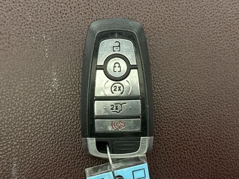 Used 2022 Ford Expedition Max Limited image 26