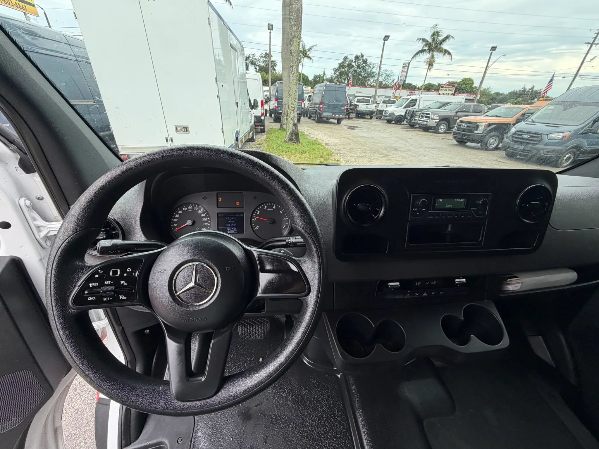 Used 2022 Mercedes-Benz Sprinter 2500 image 13