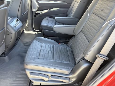 Certified 2026 Cadillac Escalade V w/ LPO, Floor Liner Package AWD/4WD image 18