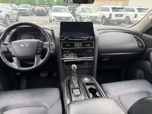 Used 2024 INFINITI QX80 Luxe RWD image 25