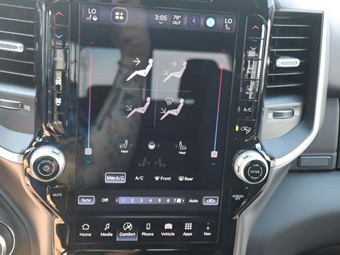 New 2026 RAM 1500 4x4 Crew Cab image 22
