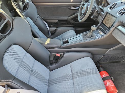 Used 2025 Porsche 718 Boxster Spyder RS image 15