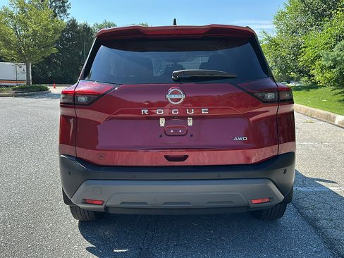 Certified 2023 Nissan Rogue S image 5