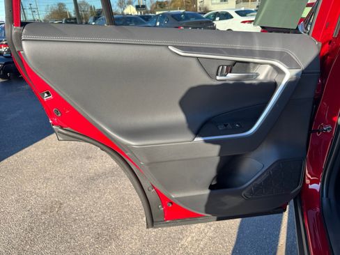 New 2025 Toyota RAV4 Limited image 25