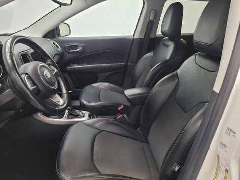 Used 2020 Jeep Compass Latitude AWD/4WD image 17