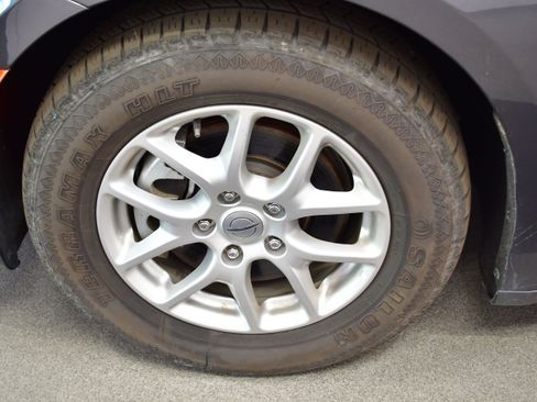 Used 2023 Chrysler Pacifica Touring-L FWD image 40