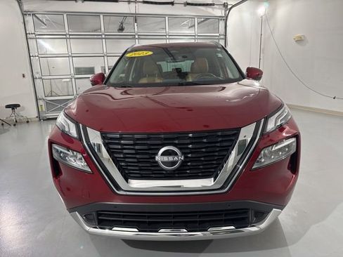Used 2023 Nissan Rogue Platinum w/ Platinum Premium Package AWD/4WD image 2