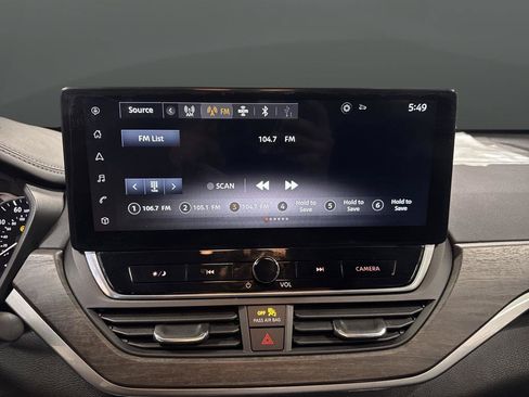 Used 2023 Nissan Altima 2.5 SL AWD/4WD image 14