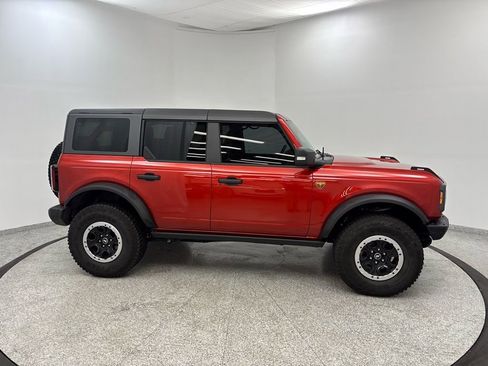 Used 2024 Ford Bronco Badlands AWD/4WD image 15