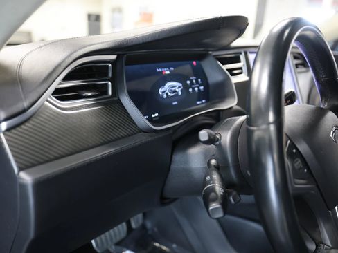Used 2014 Tesla Model S P85 image 29