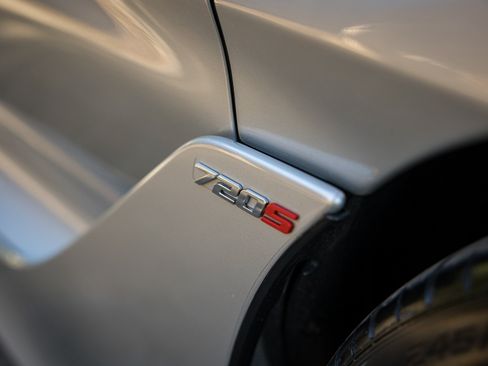 Used 2021 McLaren 720S Performance RWD image 23