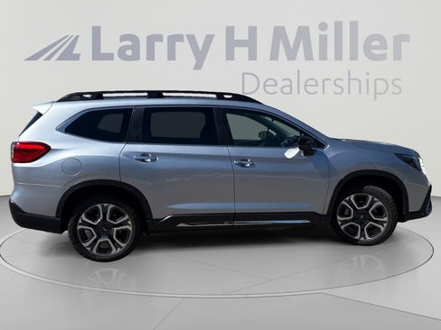 Used 2024 Subaru Ascent Touring AWD/4WD image 6