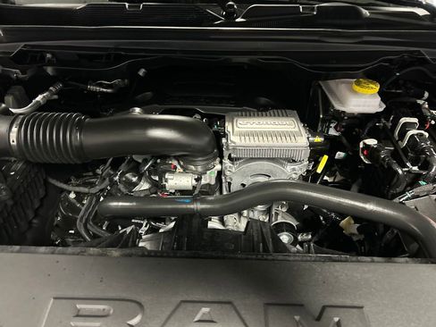 New 2026 RAM 1500 4x4 Crew Cab image 24
