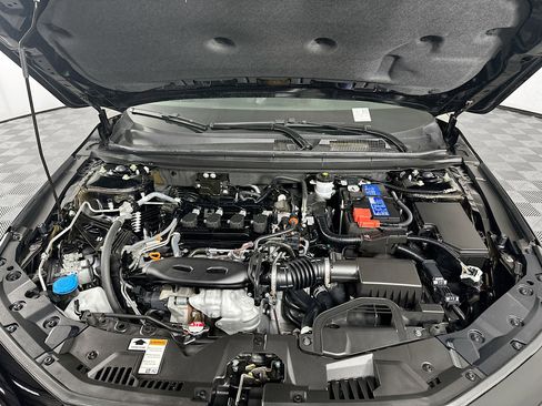 Used 2025 Honda Accord SE image 35