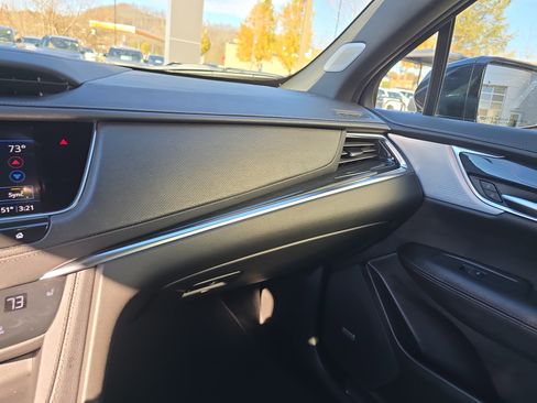 Used 2025 Cadillac XT5 Premium Luxury image 26