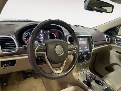 Used 2014 Jeep Grand Cherokee Overland image 20