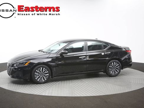Used 2023 Nissan Altima 2.5 SV FWD image 57