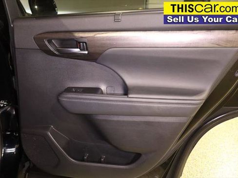 Used 2021 Toyota Highlander Limited image 37
