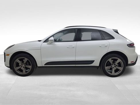 Used 2024 Porsche Macan image 6