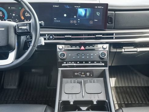 Certified 2025 Hyundai Santa Fe XRT AWD/4WD image 16