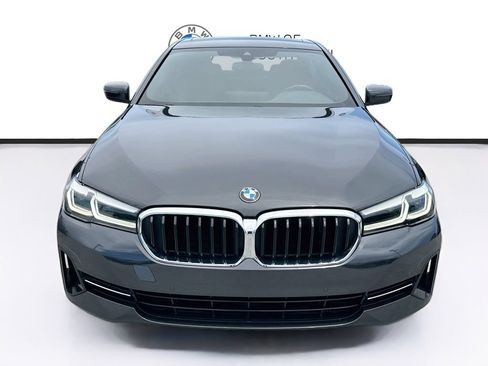Used 2023 BMW 530i w/ Convenience Package RWD image 2