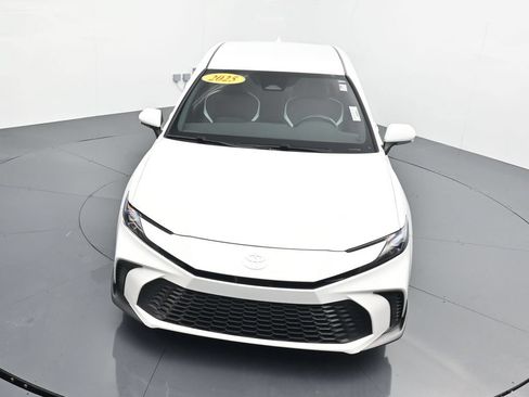 Used 2025 Toyota Camry SE w/ Convenience Package FWD image 25