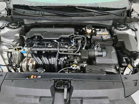 Used 2025 Kia K4 LXS image 9