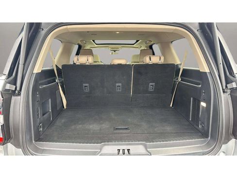 Used 2022 Ford Expedition Max Limited image 10