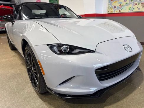 Used 2026 MAZDA MX-5 Miata Club w/ Interior Package RWD image 39