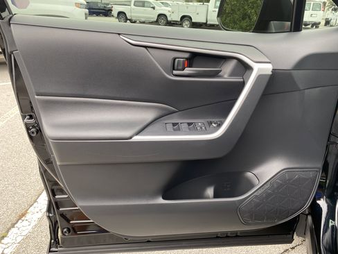 Used 2025 Toyota RAV4 LE image 15