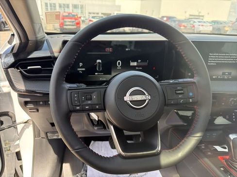 New 2026 Nissan Kicks SR w/ SR Premium Package FWD image 10